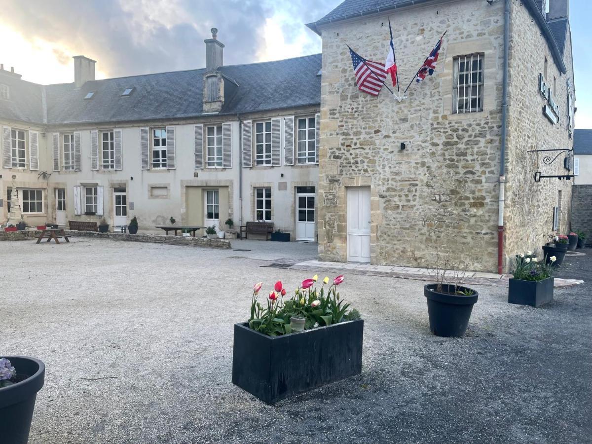 Готель Belle Normandy Байо Екстер'єр фото